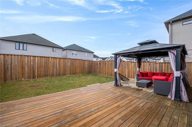 35 River Ridge Street, House detached with 6 bedrooms, 2 bathrooms and 5 parking in Kitchener ON | Image 31