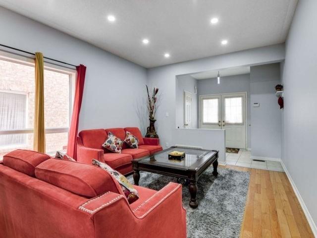 110 Stillman Dr, House detached with 4 bedrooms, 4 bathrooms and 4 parking in Brampton ON | Image 4