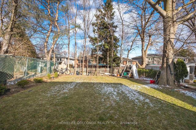 109 Elise Terr, House semidetached with 3 bedrooms, 3 bathrooms and 2 parking in Toronto ON | Image 25