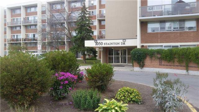 205 - 1050 Stainton Dr, Condo with 3 bedrooms, 2 bathrooms and 1 parking in Mississauga ON | Image 1