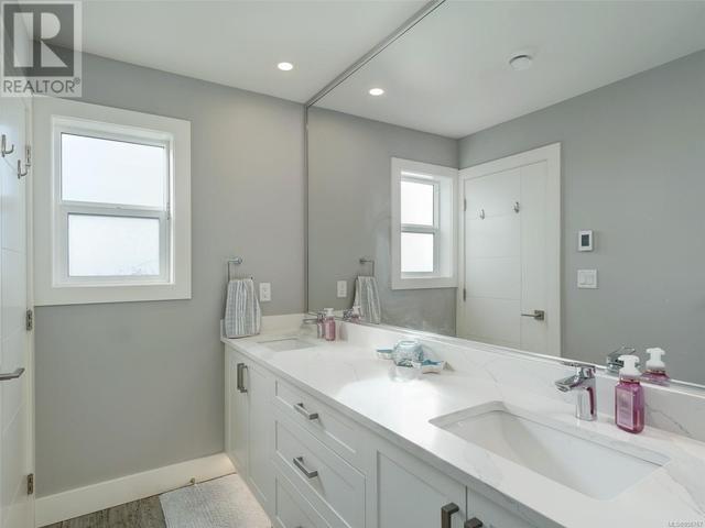7028 Brailsford Pl, House detached with 5 bedrooms, 4 bathrooms and 2 parking in Sooke BC | Image 11
