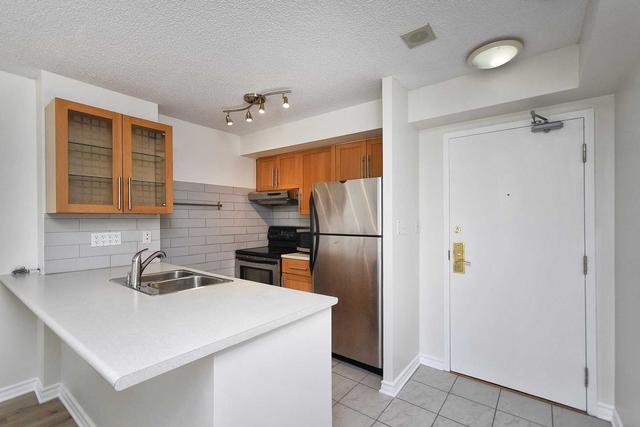 1203 - 25 Grenville St, Condo with 1 bedrooms, 1 bathrooms and 0 parking in Toronto ON | Image 12