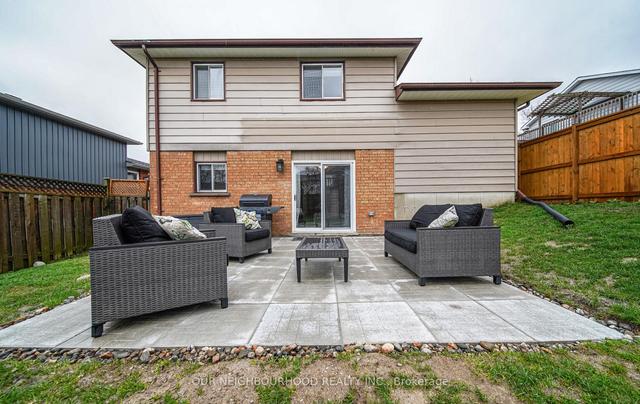 2383 Mountland Dr, House detached with 3 bedrooms, 2 bathrooms and 4 parking in Peterborough ON | Image 29