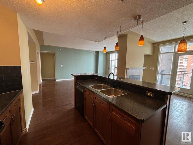 1102 - 9020 Jasper Av Nw, Condo with 1 bedrooms, 2 bathrooms and null parking in Edmonton AB | Image 9