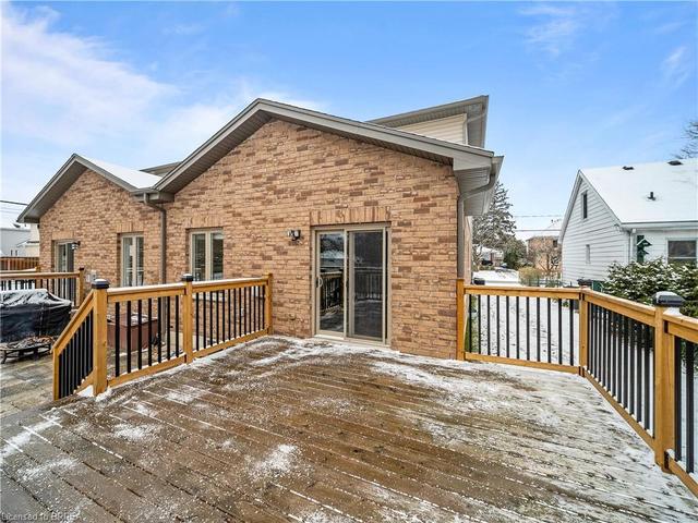 247b Grand Street, House semidetached with 4 bedrooms, 3 bathrooms and 1 parking in Brantford ON | Image 24