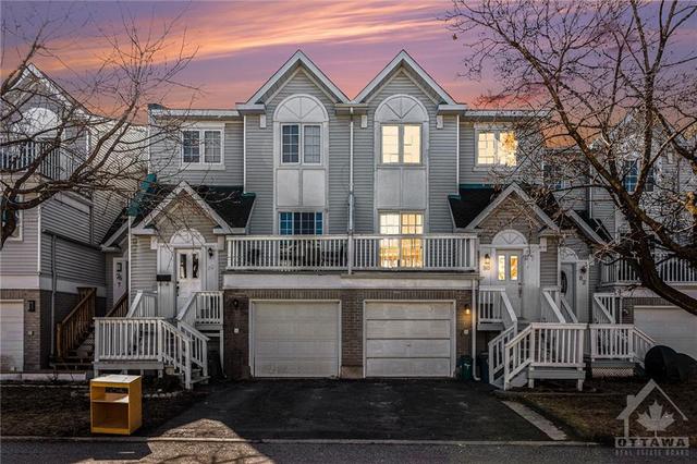 80 Castlegreen Private, Townhouse with 3 bedrooms, 3 bathrooms and 2 parking in Ottawa ON | Image 2