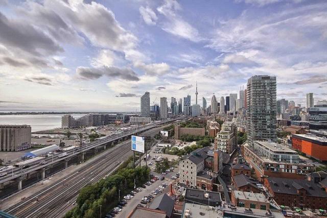 2002 - 70 Distillery Lane, Condo with 2 bedrooms, 2 bathrooms and 1 parking in Toronto ON | Image 20