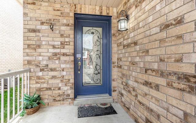 9 Vauxhall Cres, House semidetached with 3 bedrooms, 3 bathrooms and 3 parking in Brampton ON | Image 23