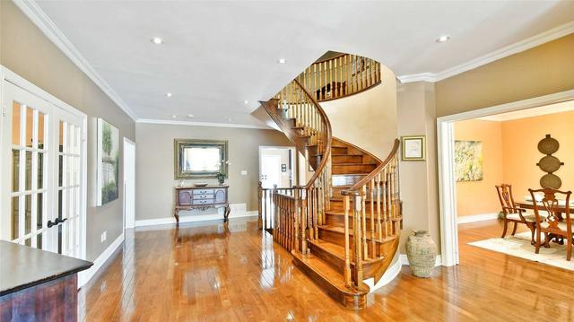 81 Woodview Dr, House detached with 5 bedrooms, 4 bathrooms and 11 parking in Pickering ON | Image 34