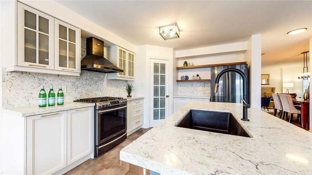34 Settlers Crt, House detached with 4 bedrooms, 3 bathrooms and 3 parking in Whitby ON | Image 25