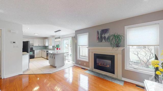 102 Craig Henry Drive, House detached with 4 bedrooms, 3 bathrooms and 4 parking in Ottawa ON | Image 11