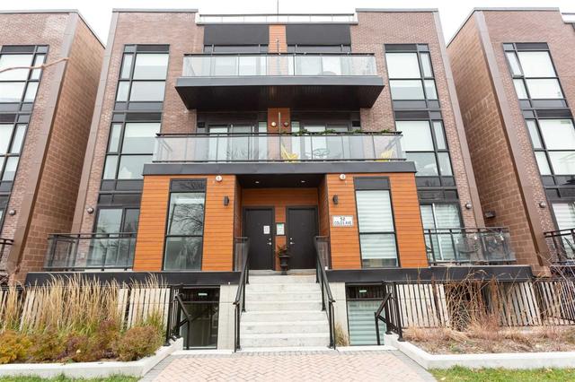 1003 - 52 Coles Ave, Townhouse with 2 bedrooms, 3 bathrooms and 2 parking in Vaughan ON | Image 1
