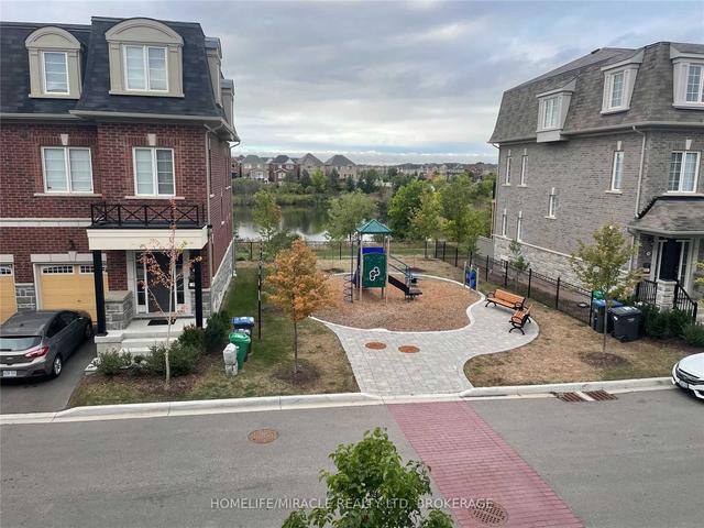 13 Pomarine Way, House attached with 3 bedrooms, 4 bathrooms and 2 parking in Brampton ON | Image 9