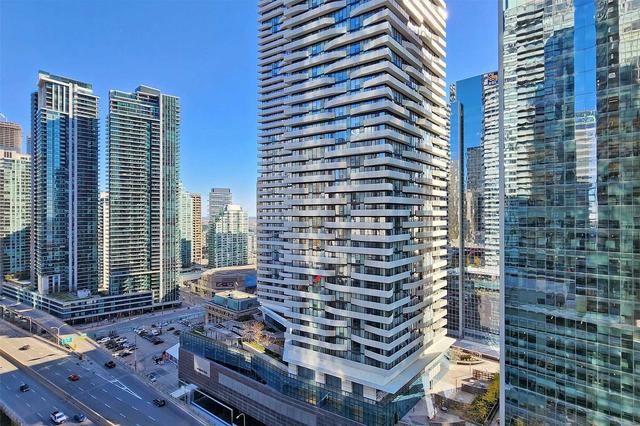 2005 - 55 Bremner Blvd, Condo with 1 bedrooms, 1 bathrooms and 0 parking in Toronto ON | Image 4