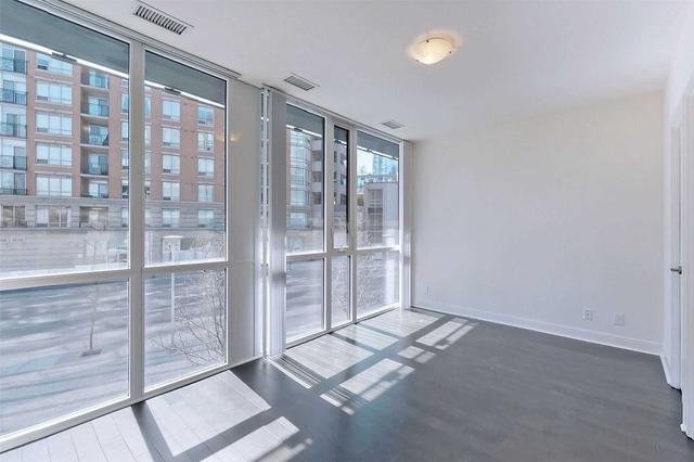 th103 - 825 Church St, Townhouse with 3 bedrooms, 3 bathrooms and 1 parking in Toronto ON | Image 7