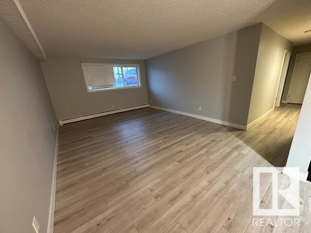 103 - 10631 105 St Nw, Condo with 2 bedrooms, 1 bathrooms and null parking in Edmonton AB | Image 2