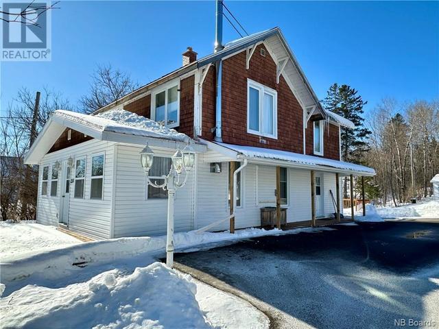 259 Main Street, House detached with 5 bedrooms, 2 bathrooms and null parking in Plaster Rock NB | Image 3