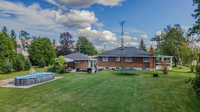 9360 Wellington 124 Rd, House detached with 3 bedrooms, 2 bathrooms and 12 parking in Erin ON | Image 16