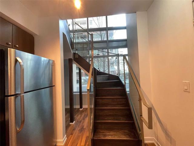 th 111 - 59 East Liberty St, Townhouse with 1 bedrooms, 2 bathrooms and 1 parking in Toronto ON | Image 6