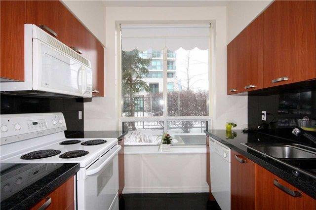 108 - 51 Harrison Garden Blvd, Condo with 2 bedrooms, 2 bathrooms and 1 parking in Toronto ON | Image 6