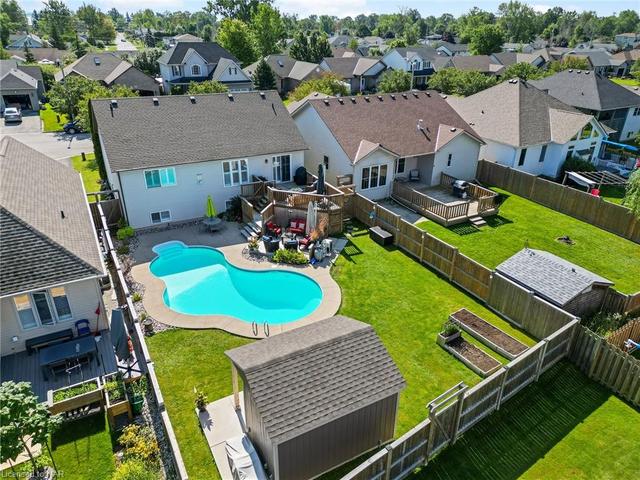 390 Jasmine Court, House detached with 4 bedrooms, 2 bathrooms and 6 parking in Fort Erie ON | Image 25