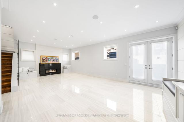 534 Douglas Ave, House detached with 4 bedrooms, 5 bathrooms and 6 parking in Toronto ON | Image 27
