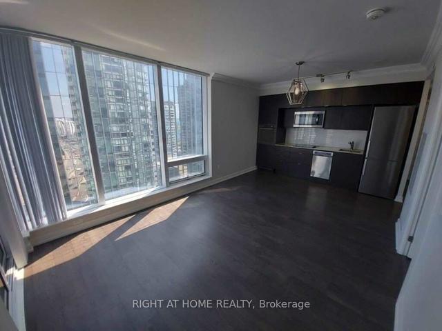 2303 - 10 York St W, Condo with 2 bedrooms, 2 bathrooms and 1 parking in Toronto ON | Image 21