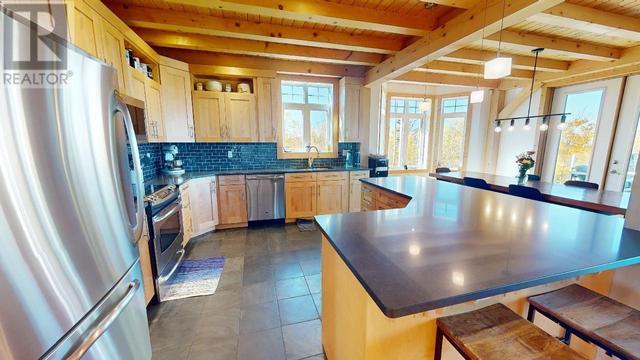 13113 Sunnyside Drive, House detached with 5 bedrooms, 4 bathrooms and null parking in Peace River C BC | Image 5