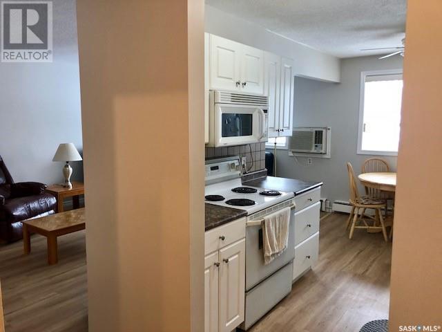 4 - 26 Shaw Street, Condo with 2 bedrooms, 1 bathrooms and null parking in Regina SK | Image 3