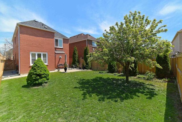 8 Treepark St, House detached with 3 bedrooms, 3 bathrooms and 3 parking in Brampton ON | Image 10