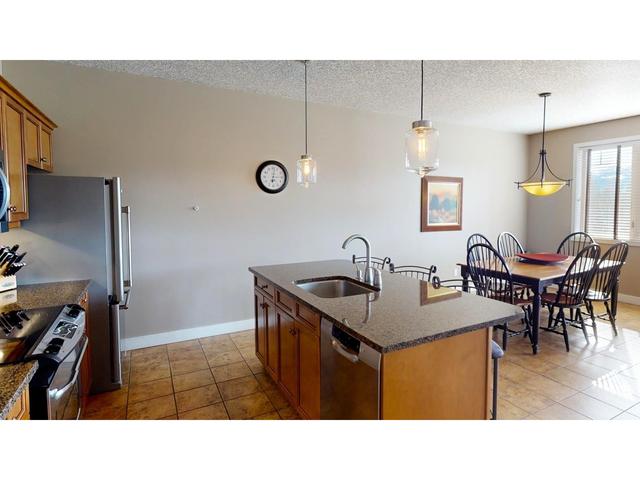 426 D   400 Bighorn Boulevard, Condo with 3 bedrooms, 3 bathrooms and null parking in Radium Hot Springs BC | Image 20