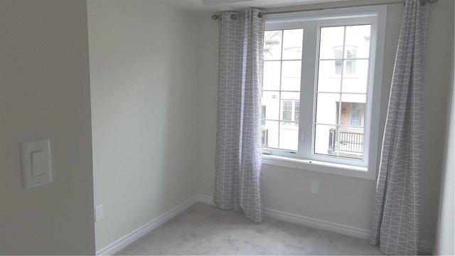 460 Arthur Bonner Ave, Townhouse with 3 bedrooms, 3 bathrooms and 2 parking in Markham ON | Image 4