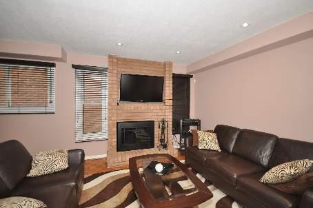124 White Blvd, House detached with 3 bedrooms, 4 bathrooms and 2 parking in Vaughan ON | Image 2