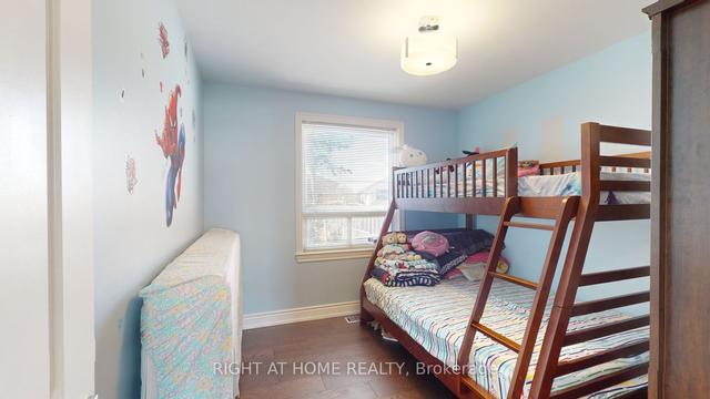36 Samba Dr, House detached with 3 bedrooms, 3 bathrooms and 5 parking in Toronto ON | Image 10