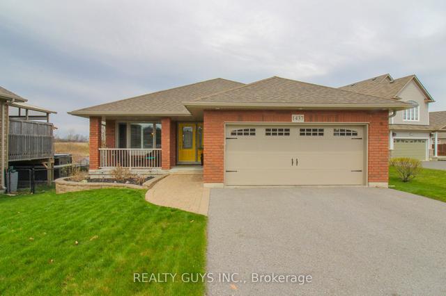 1437 Ireland Dr, House detached with 1 bedrooms, 3 bathrooms and 4 parking in Peterborough ON | Image 1