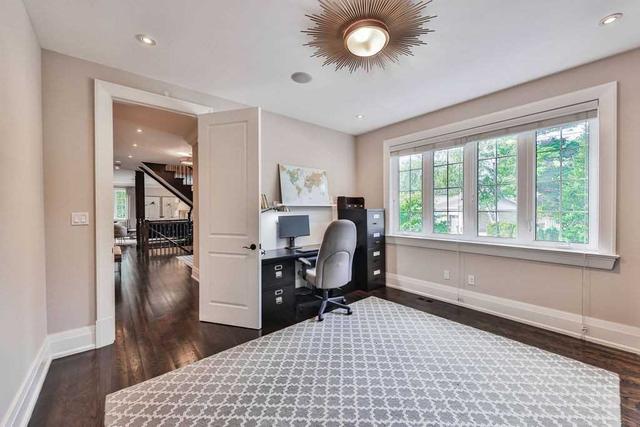 441 Wedgewood Dr, House detached with 4 bedrooms, 5 bathrooms and 7 parking in Oakville ON | Image 4