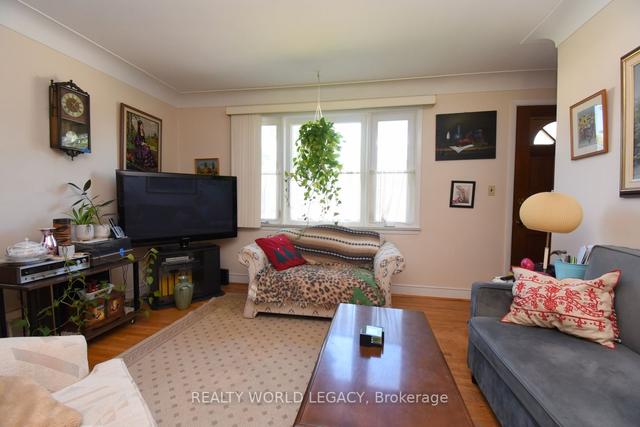5 West 1st St, House detached with 2 bedrooms, 1 bathrooms and 3 parking in Hamilton ON | Image 24