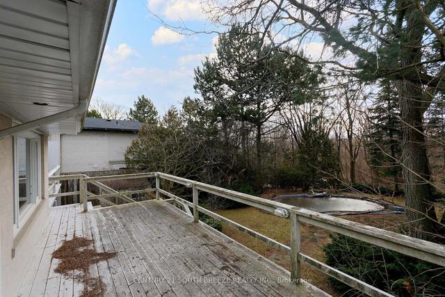88 Bannatyne Dr, House detached with 3 bedrooms, 3 bathrooms and 6 parking in Toronto ON | Image 10