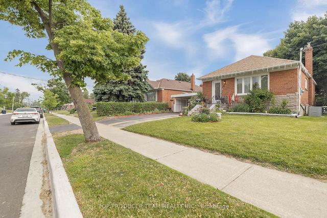 42 Ionview Rd, House detached with 3 bedrooms, 3 bathrooms and 4 parking in Toronto ON | Image 23