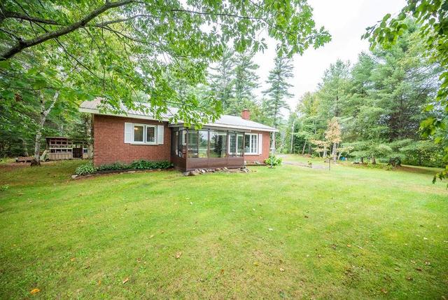 1296 Lower Craigmont Road, House detached with 2 bedrooms, 2 bathrooms and 4 parking in Madawaska Valley ON | Image 7