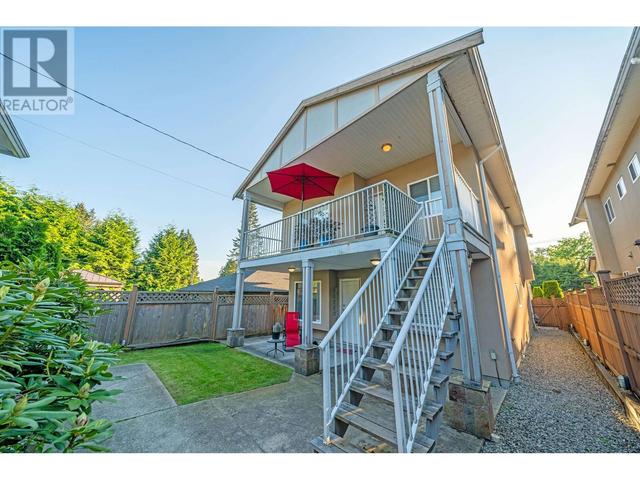 2052 Westview Drive, House detached with 6 bedrooms, 4 bathrooms and 3 parking in North Vancouver BC | Image 26