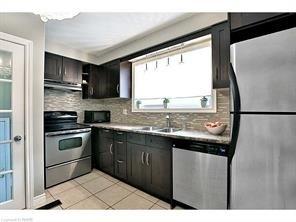 2221 Sunnydale Dr, House detached with 3 bedrooms, 2 bathrooms and 7 parking in Burlington ON | Image 2