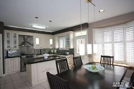 345 Vellore Woods Blvd, House detached with 4 bedrooms, 3 bathrooms and 2 parking in Vaughan ON | Image 1