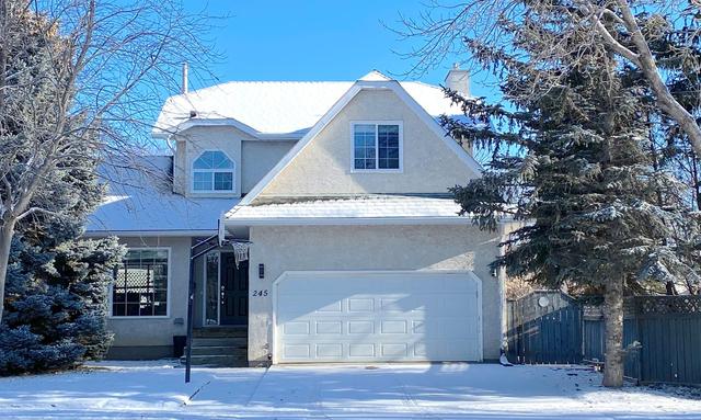 245 Jerry Potts Boulevard W, House detached with 5 bedrooms, 2 bathrooms and 4 parking in Lethbridge AB | Image 1