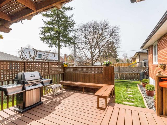 27 Mayland Ave, House detached with 4 bedrooms, 2 bathrooms and 4 parking in Toronto ON | Image 13