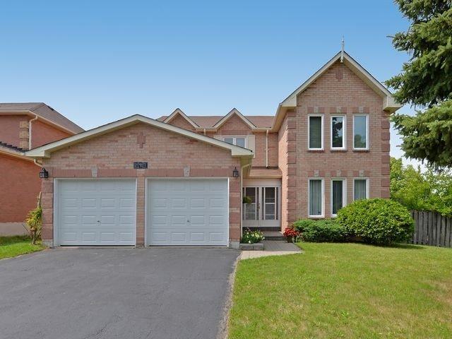 560 Old Harwood Ave, House detached with 4 bedrooms, 4 bathrooms and 4 parking in Ajax ON | Image 1
