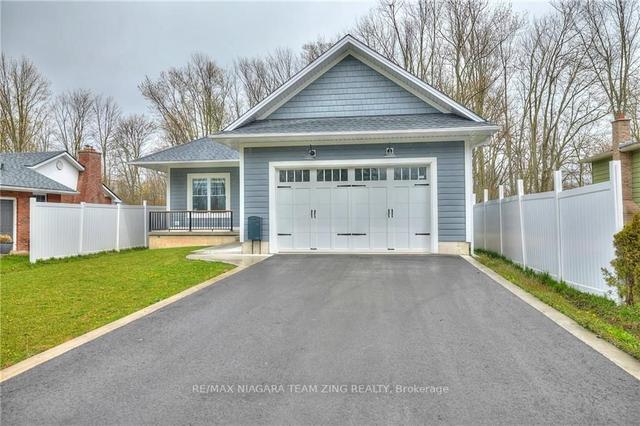 320 Kraft Rd, House detached with 3 bedrooms, 2 bathrooms and 6 parking in Fort Erie ON | Image 29