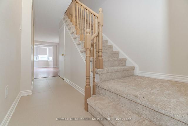 36 - 5255 Guildwood Way, Townhouse with 3 bedrooms, 3 bathrooms and 2 parking in Mississauga ON | Image 11