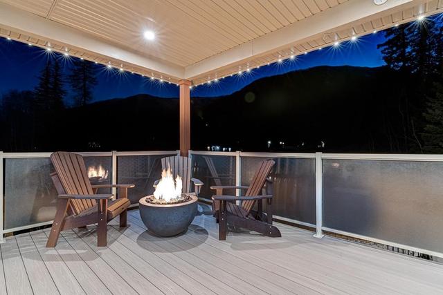 2264 Black Hawk Drive, House detached with 3 bedrooms, 3 bathrooms and null parking in Sparwood BC | Image 42