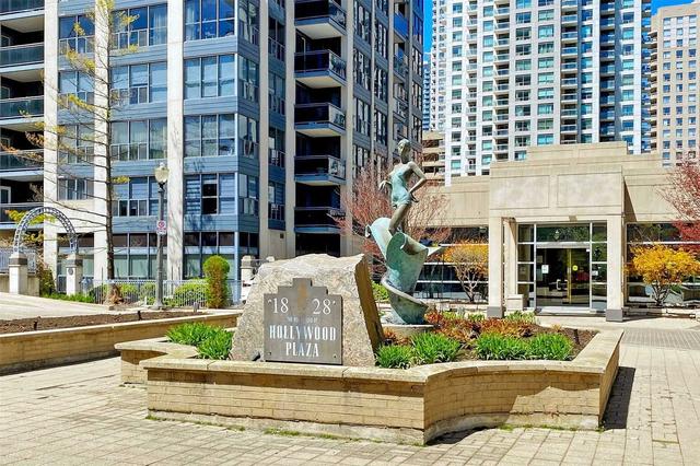 1001 - 18 Hollywood Ave, Condo with 2 bedrooms, 2 bathrooms and 2 parking in Toronto ON | Image 12